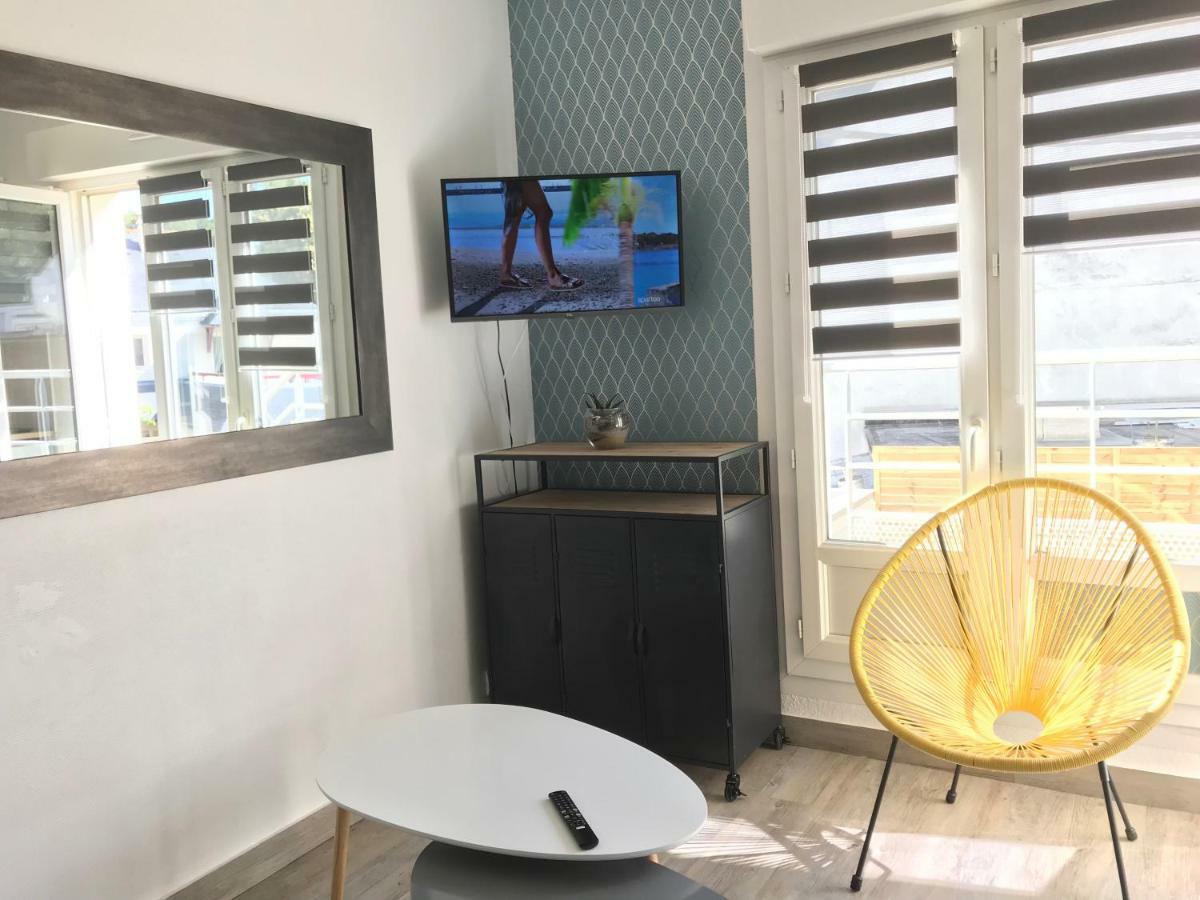 Appartement Studio Terrasse Proximité Plage!
